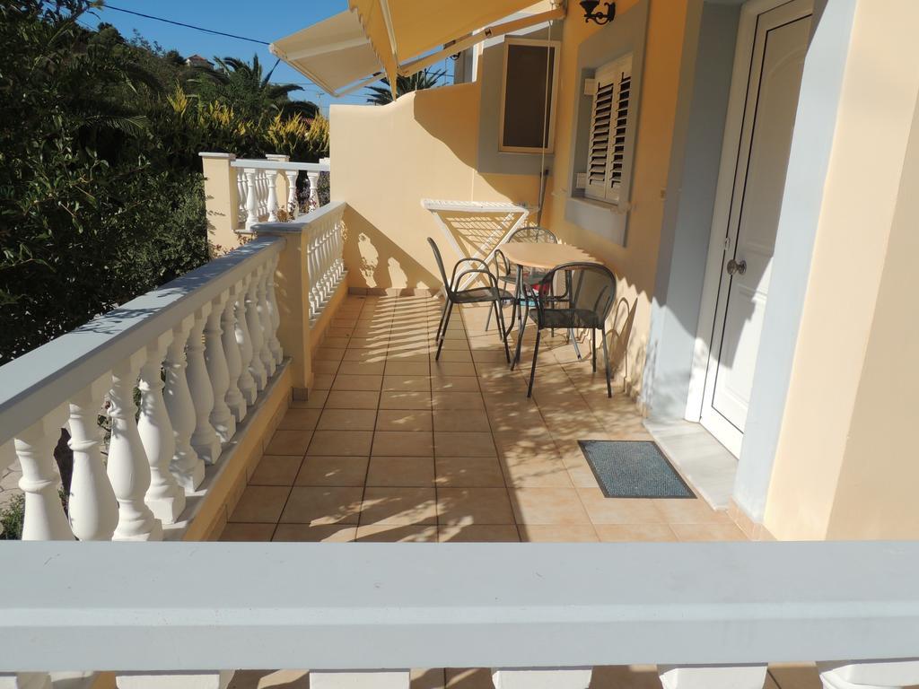 Apartamento Studio Kamelia Finikounta Habitación foto